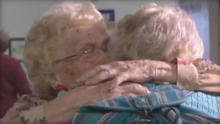 Megható történet: 80 év után találkozott újra anya és lánya